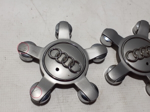 AUDI Q5 (2008–2017) Ilukilp 8R0601165 - 5