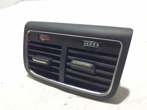  Interior panel ventilation grilles 