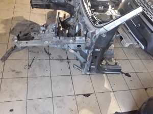 Spoiler avant - 8R0809839