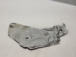 AUDI Q5 (2008–2017) Summuti kuumakaitse 8R0804162 - 3