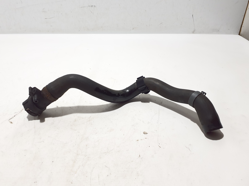 AUDI Q5 8R (2008-2017) Right Side Water Radiator Hose 8K0122293 21921259