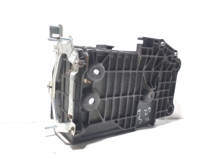 Mazda CX-3 (2015–2026) Batteriehalter D09H56041 - 2
