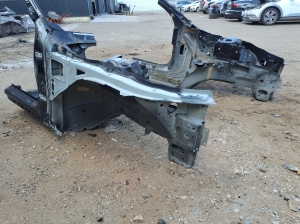 VOLVO S90 (2016–2026) Priekšējais balsts 32348643 - 3