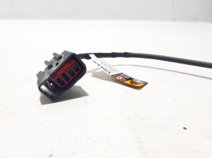 VOLVO S90 (2016–2026) Hood impact sensor 31688051 - 4