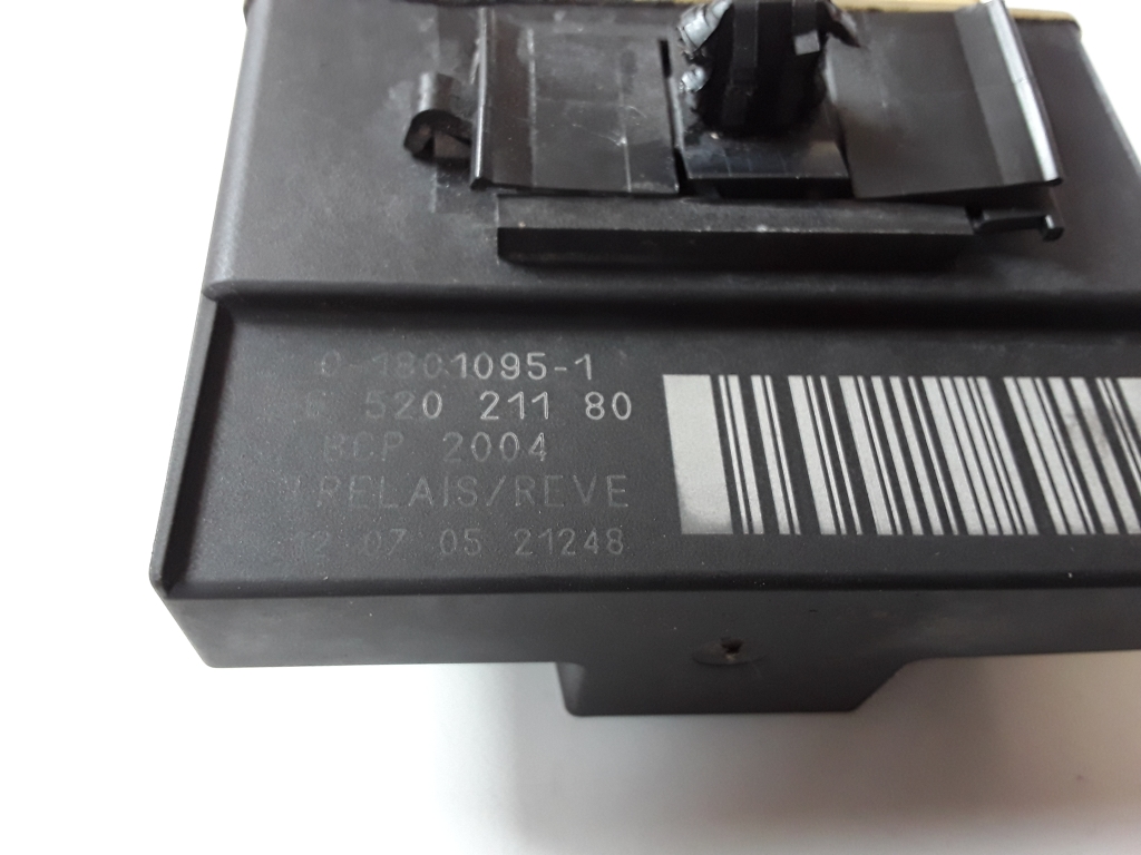 CITROËN Berlingo 2 generation (2008-2023) Cooling fan control unit 9652021180 27579662