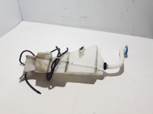  Windscreen washer tank front 