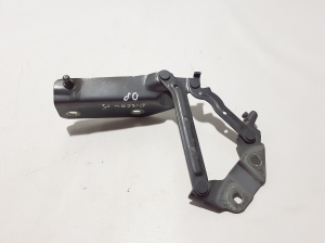 Land Rover Discovery Sport (2014–2026) Hood hinge - 3