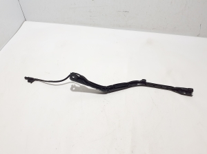  Windshield wiper blade 