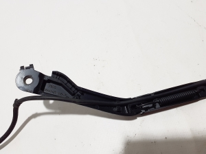  Windshield wiper blade 