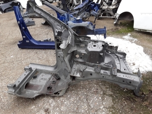 Land Rover Discovery Sport (2014–2026) Priekšējais balsts LR061077 - 3
