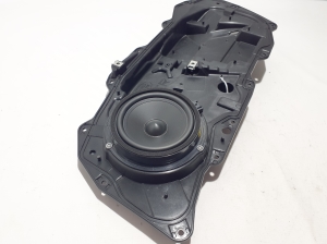 Land Rover Discovery Sport (2014–2026) Front door window regulator frame FK7221122AC - 5