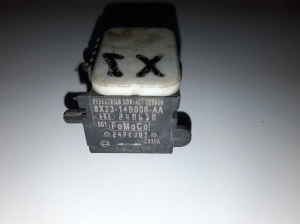 Jaguar XJ (2009–2026) Airbag sensor 8X2314B006AA - 2