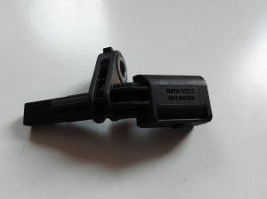 ABS-Sensor vorne - 10071152723