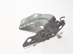 Land Rover Discovery Sport (2014–2026) Front fender bracket FK7216C175AB - 2