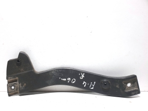  Front bumper bracket 