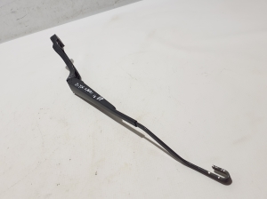  Windshield wiper blade 