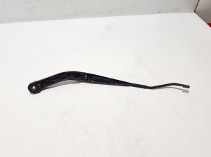  Windshield wiper blade 