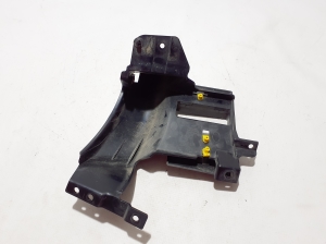 Land Rover Discovery Sport (2014–2026) Rear bumper bracket FK7217E800A - 2