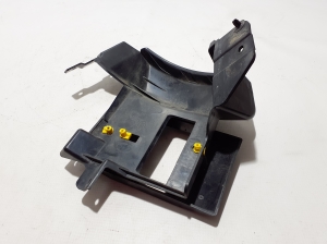 Land Rover Discovery Sport (2014–2026) Rear bumper bracket FK7217E800A - 3