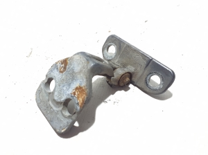 Land Rover Discovery Sport (2014–2026) Front door lower hinge BJ32228A65DB - 3
