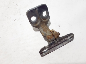 Land Rover Discovery Sport (2014–2026) Front door lower hinge BJ32228A65DB - 4