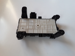 Suzuki Grand Vitara II (2005–2015) Kaitsmekarp salongis 64J0 - 2