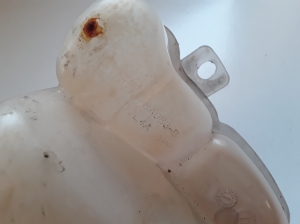 Ford Mondeo V (2014–2018) Coolant reservoir DG938A080B - 2