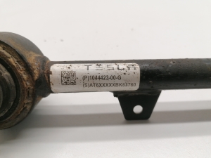 Tesla Model 3 3 (2016–2024) Tagumine õõtshoob 1044423-00-G - 2