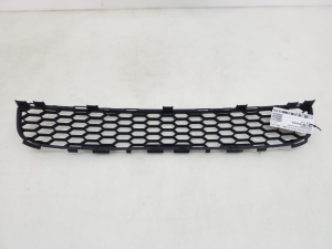 TOYOTA Corola Verso R1 (2004–2009) Front bumper lower grille 531120F020 - 2