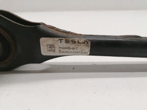 Tesla Model 3 3 (2016–2024) Tagumine õõtshoob 1044427-00-C - 2
