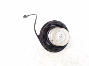  Fuel tank cap 