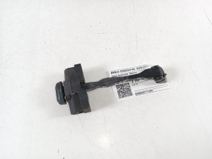 Rear side door opening limiter - 51227404901