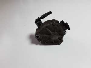 Ford Focus (2011–2018) Vaakumpump 9804021880 - 3