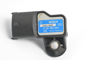 Opel Astra J (2009–2017) Intercooler sensor 0281002845 - 4