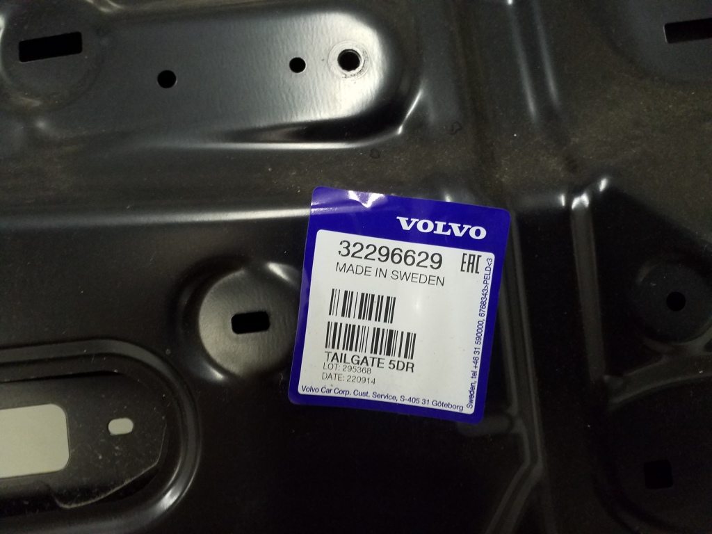 VOLVO V60 1 generation (2010-2020) Coffre arrière 32296629 24991605
