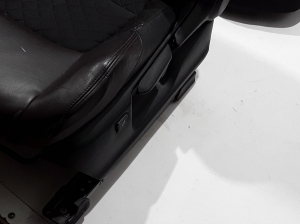 TOYOTA CHR (2016–2026) Salons un tā detaļas - 3