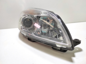 Skoda Fabia MK 2 (2007–2014) Scheinwerfer vorne 5J1941016D - 3