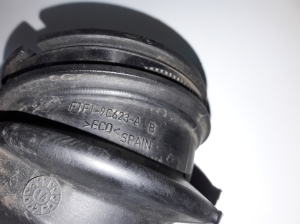 Ford Focus (2011–2018) Luftansaugschlauch F1F19C623A - 3