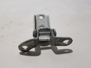 TOYOTA CHR (2016–2026) Rear side door lower hinge 687800D071 - 3