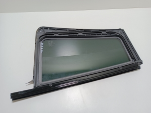 Mercedes Benz GLS 166 (2015–2019) Aizmugurējo sānu durvju trīsstūrveida stikls A1667300755 - 2