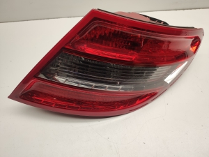  Rear corner lamp 