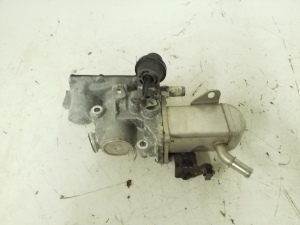  EGR valve 