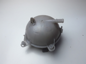Seat Leon (2012–2026) Coolant reservoir 5Q0121407G - 3