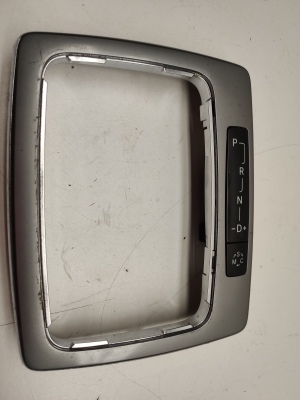 Mercedes Benz C-Class 204 (2007–2014) Käigukangi viimistlus A2042670788 - 2