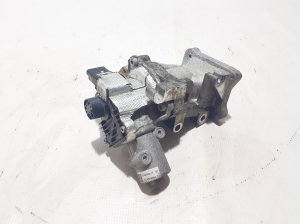  EGR valve 