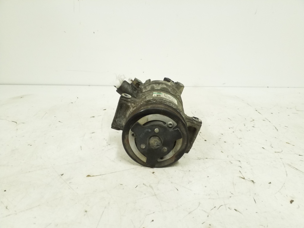 VOLKSWAGEN Passat B6 (2005-2010) Air Condition Pump 5N0820803 24991523