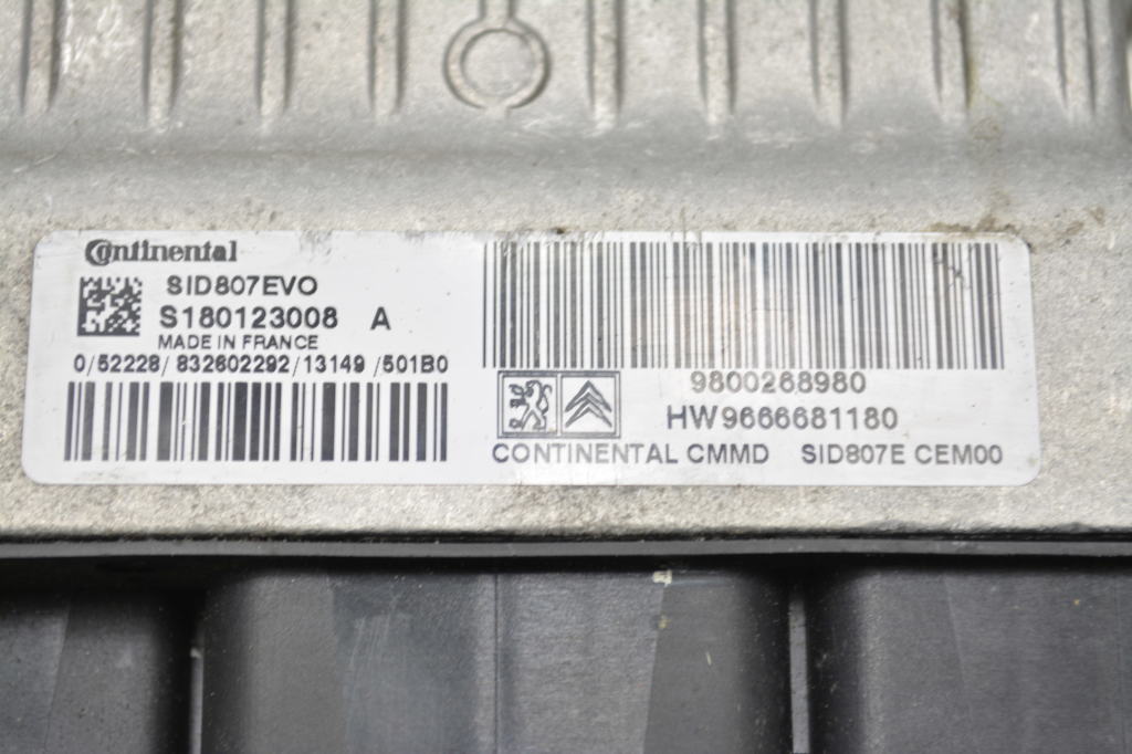 PEUGEOT 3008 1 generation (2010-2016) Motorkontrolenhed ECU 9800268980 25130611