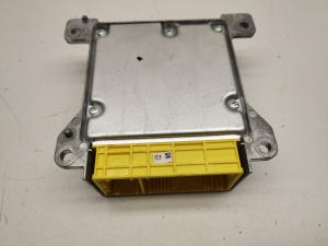 Mercedes Benz C-Class 204 (2007–2014) Turvapadja moodul A2049012704 - 3
