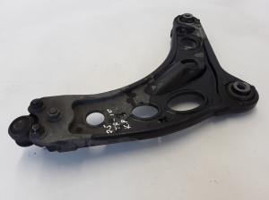 RENAULT Trafic II (2001–2014) Eesmine õõtshoob 8200395007 - 2
