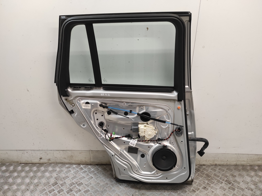 MERCEDES-BENZ GLK-Class X204 (2008-2015) Left Side Sliding Door A2047301300 22062079